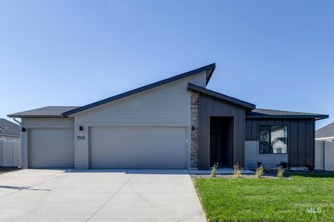 7249 E Shields Dr Nampa ID 83687