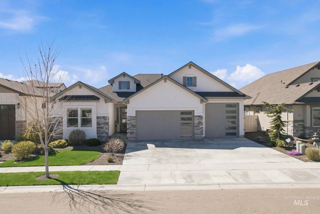 Photo of 12079 S Aves Place, Nampa, ID 83686 (MLS # 98981497)
