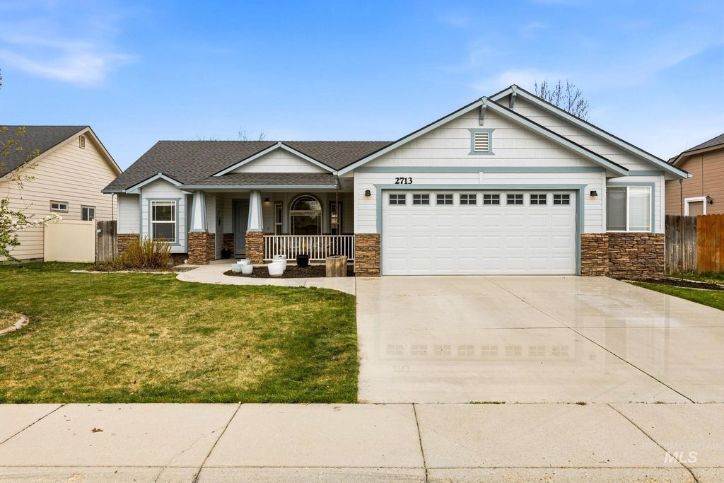 Photo of 2713 Wintercrest St, Caldwell, ID 83607 (MLS # 98979493)