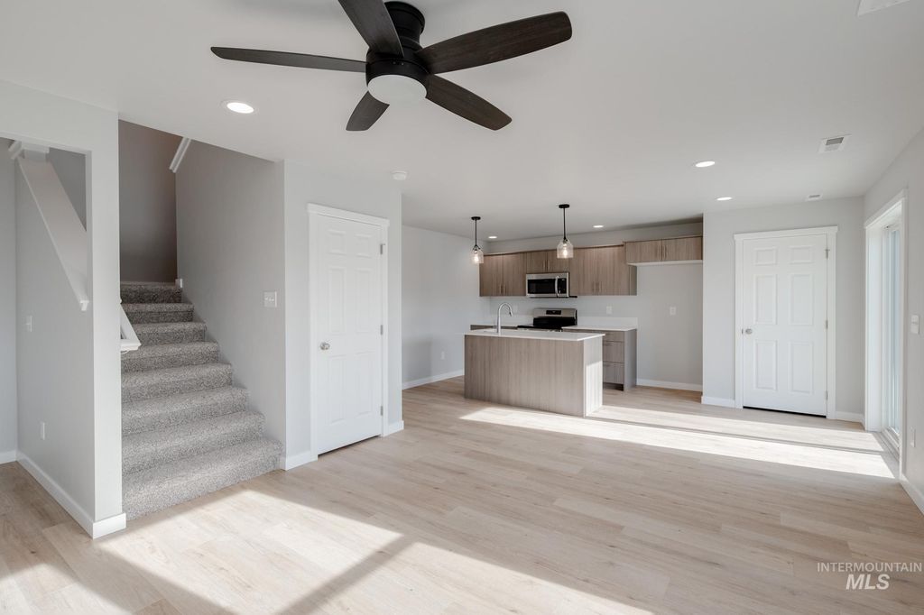 Photo of 217 Moose St, Horseshoe Bend, ID 83629 (MLS # 98967469)