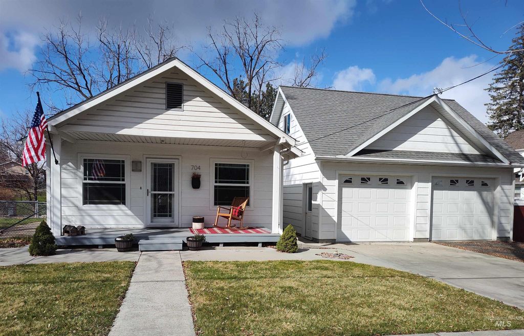 Photo of 704 S Hall Street, Grangeville, ID 83530 (MLS # 98977636)