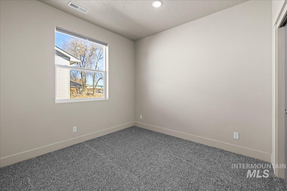 Parma, Idaho 83660, United States, 6 Bedrooms Bedrooms, ,6 BathroomsBathrooms,Residential,Active,158505