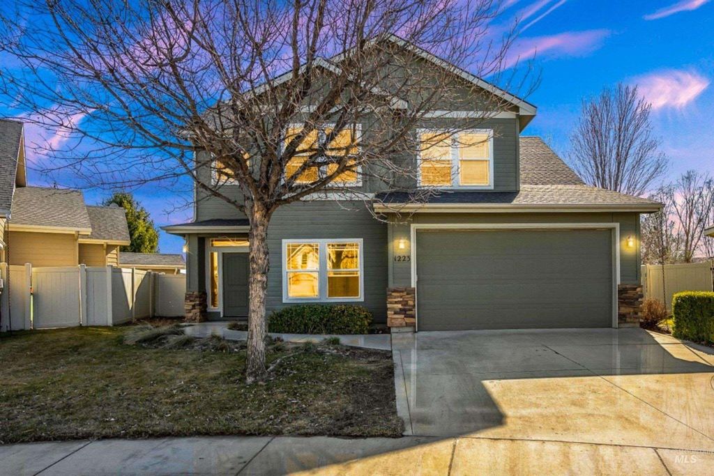 Photo of 1223 W Cobblefield Court, Meridian, ID 83646 (MLS # 98981250)