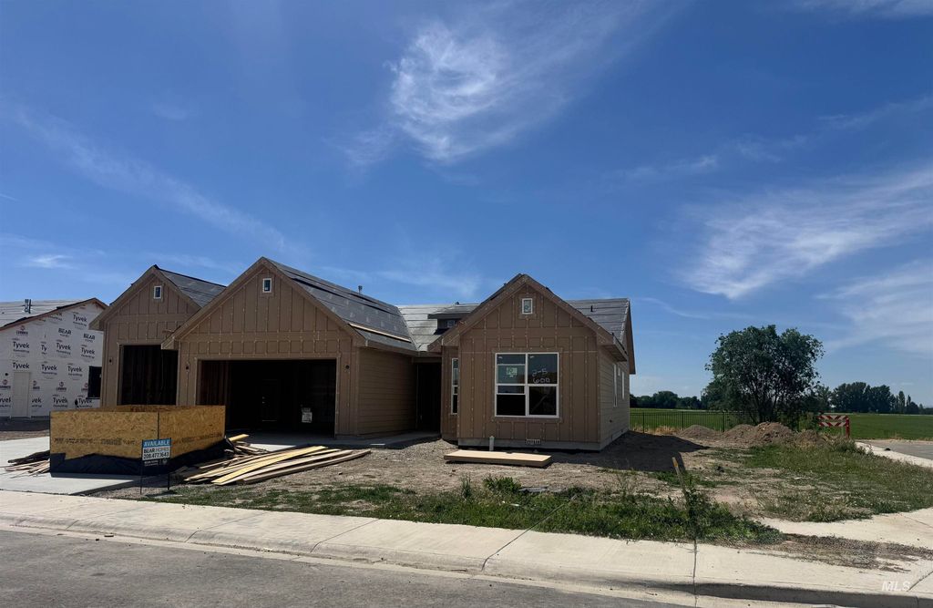 Photo of 600 Grand Harvest Ave, New Plymouth, ID 83655 (MLS # 98988427)