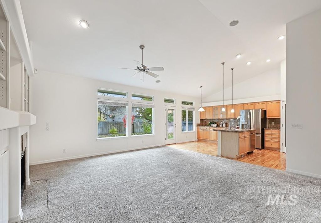 Photo of 2029 S Wilde Creek Way, Boise, ID 83709 (MLS # 98966839)