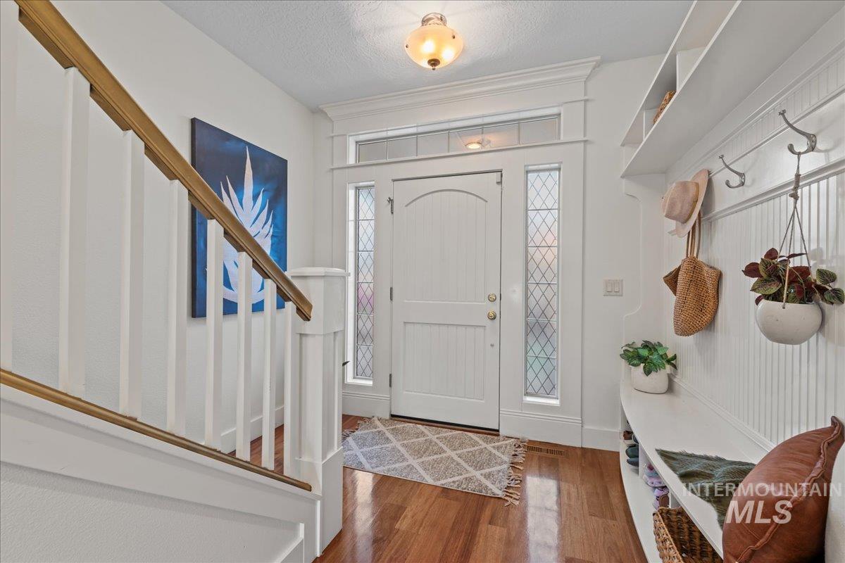 1328 W Cobblefield St.
