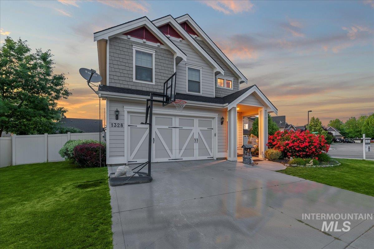 1328 W Cobblefield St.