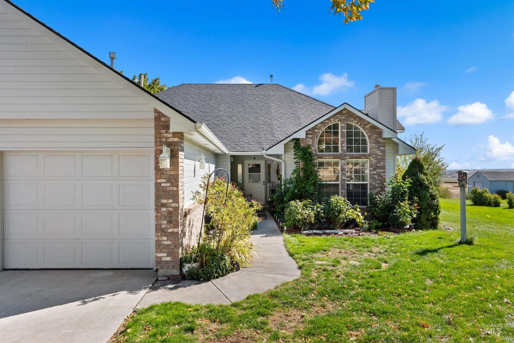 Photo of 12509 Deer Flat Rd, Nampa, ID 83686 (MLS # 99002530)