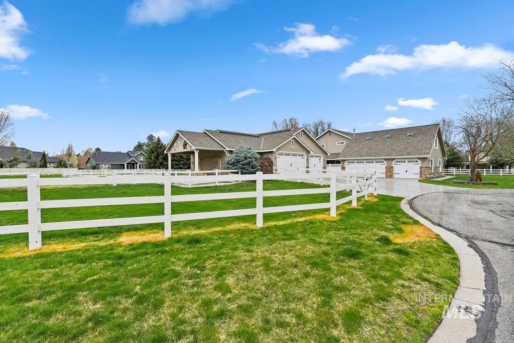 Photo of 2477 W Conifer St, Eagle, ID 83616 (MLS # 98984794)