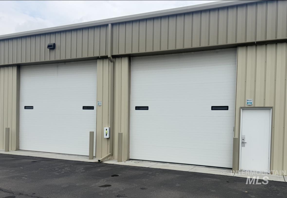 9049 N Horseshoe Bend Rd