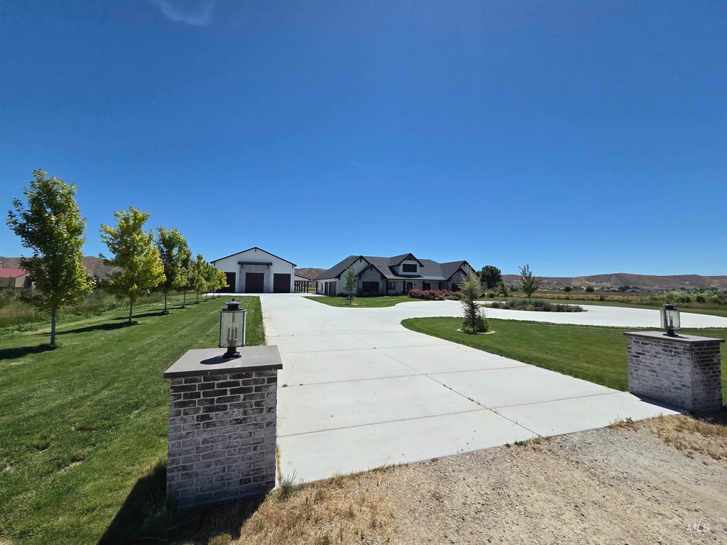 Photo of 3115 4 Bits Lane, Emmett, ID 83617 (MLS # 98990498)