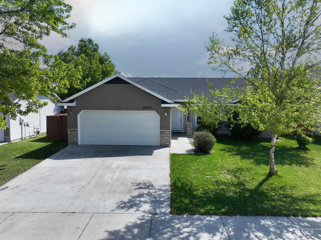 Photo of 16891 N Darmady Loop, Nampa, ID 83686 (MLS # 98983967)