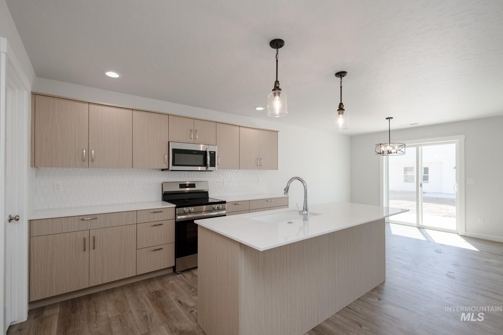 Photo of 18124 N Azalea Ave, Nampa, ID 83687 (MLS # 98965273)