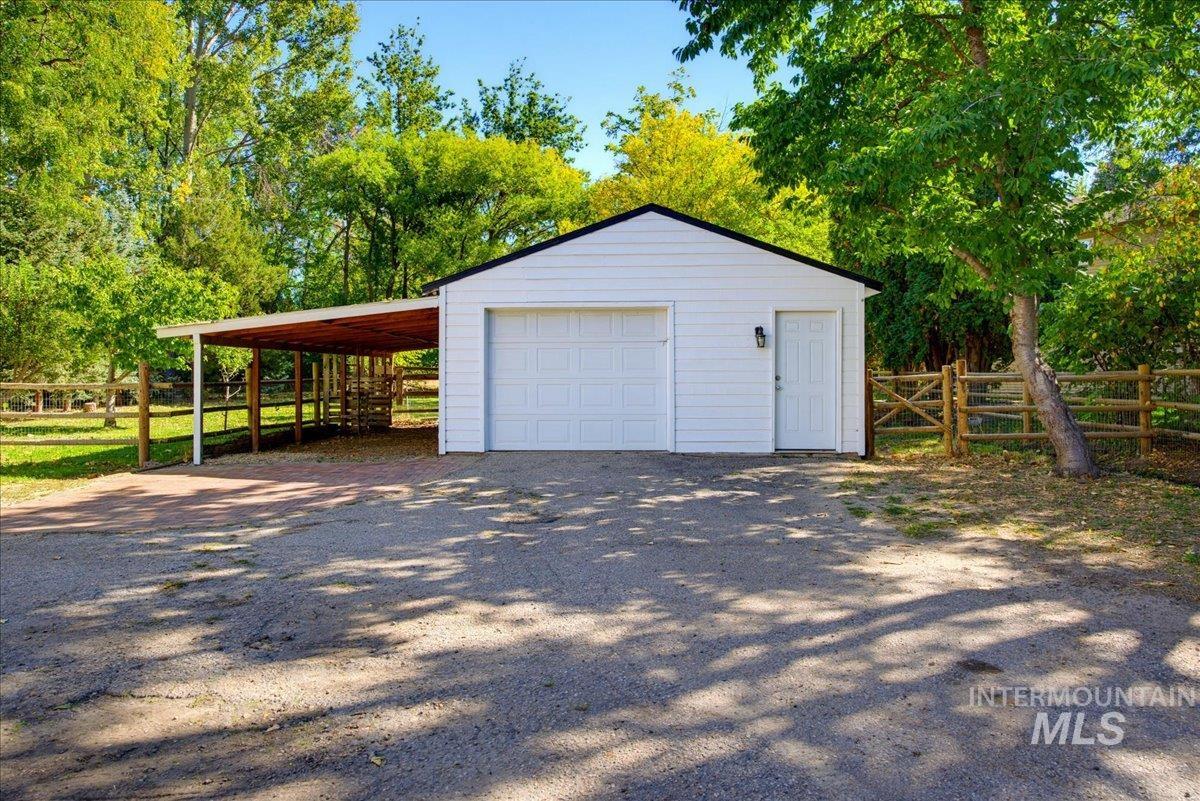 3718 N Collister Dr.