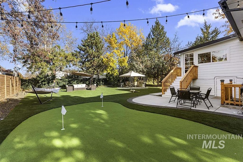 Photo of 4302 W Meriwether Dr, Boise, ID 83705 (MLS # 98976066)