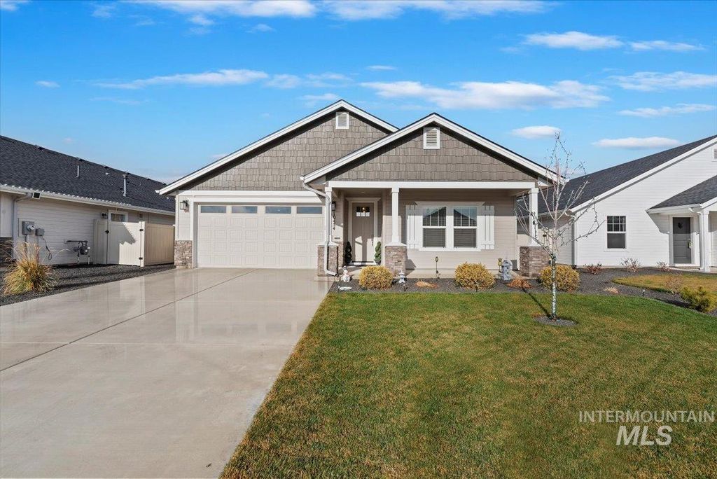 Photo of 10434 Rockaway Ridge St, Nampa, ID 83687 (MLS # 98970312)