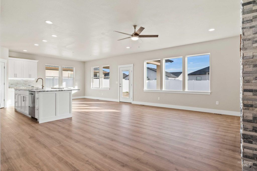 Photo of 1025 Northridge Way, Kimberly, ID 83341 (MLS # 98974025)