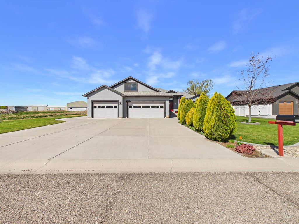 Photo of 503 Heron Way, Rupert, ID 83350 (MLS # 98982036)