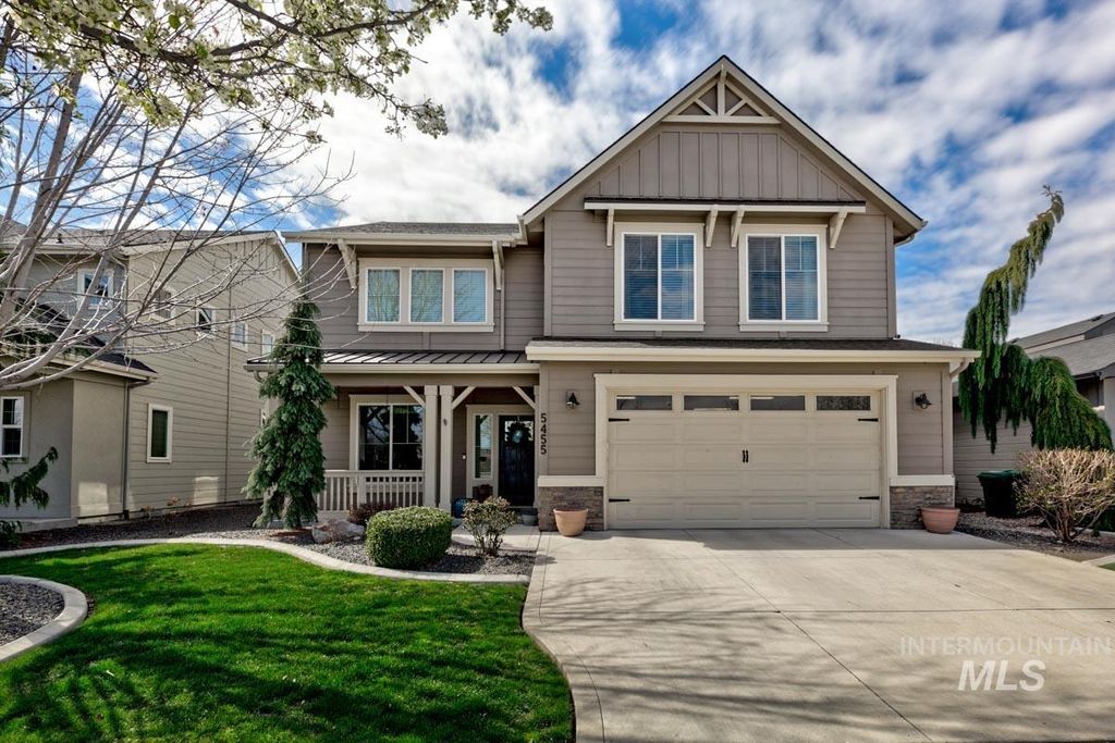 Photo of 5455 Peppard Ave, Meridian, ID 83646 (MLS # 98979509)