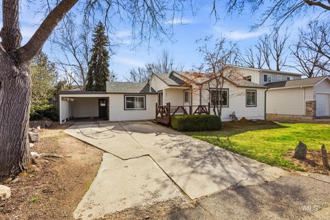 Photo of 5023 W Albion St, Boise, ID 83705 (MLS # 98977831)