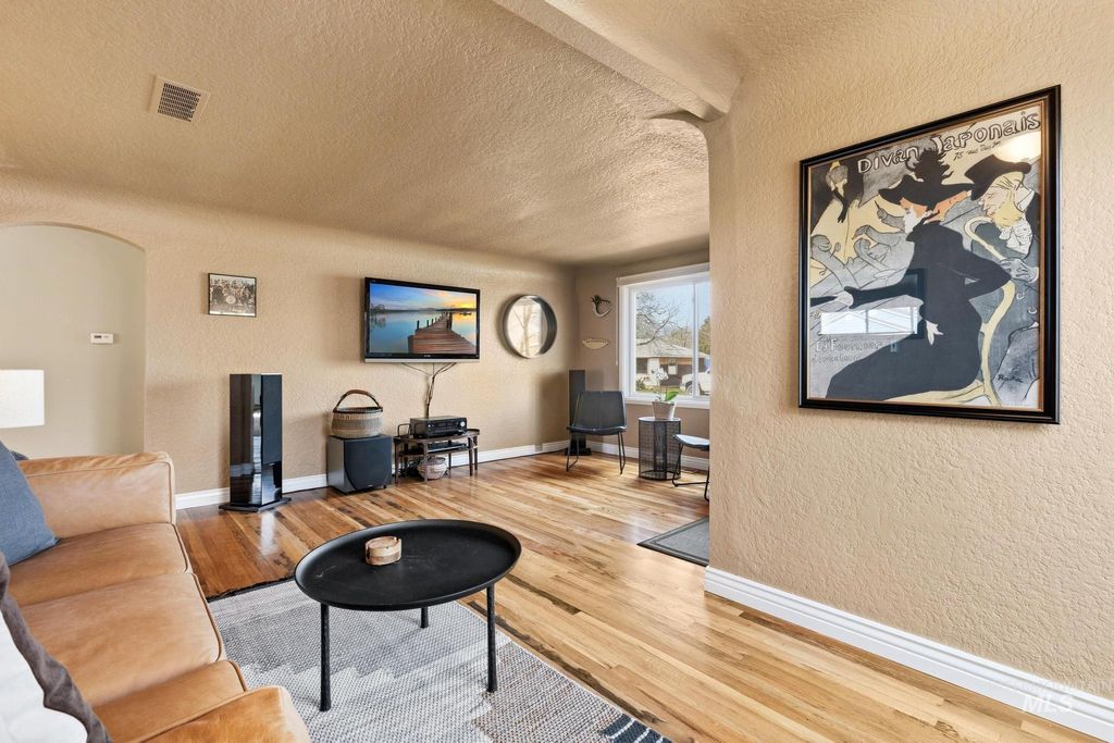 Photo of 5023 W Albion St, Boise, ID 83705 (MLS # 98977831)