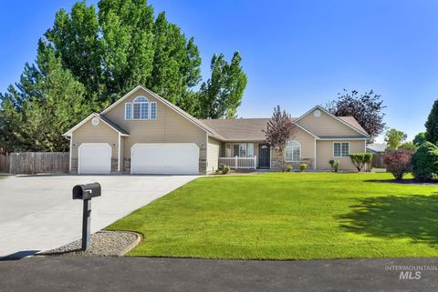 3719 E Sage Ct Nampa ID 83687