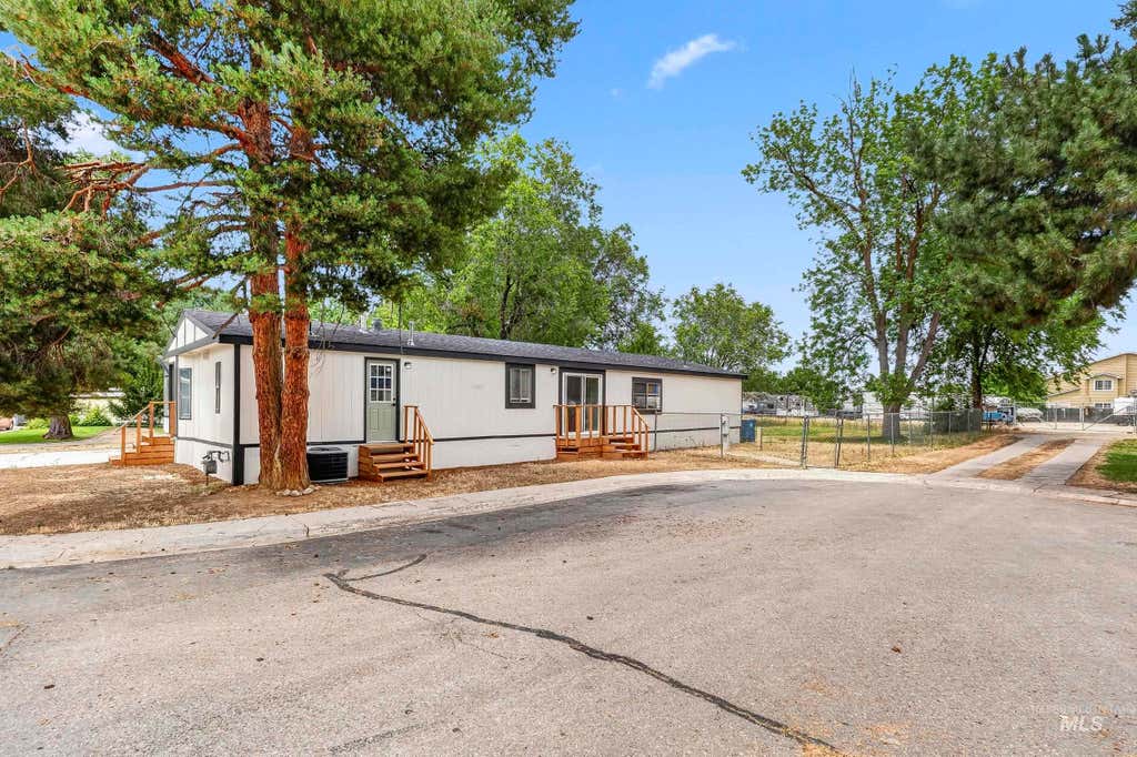 Photo of 543 Silver City Dr, Boise, ID 83713 (MLS # 98992448)