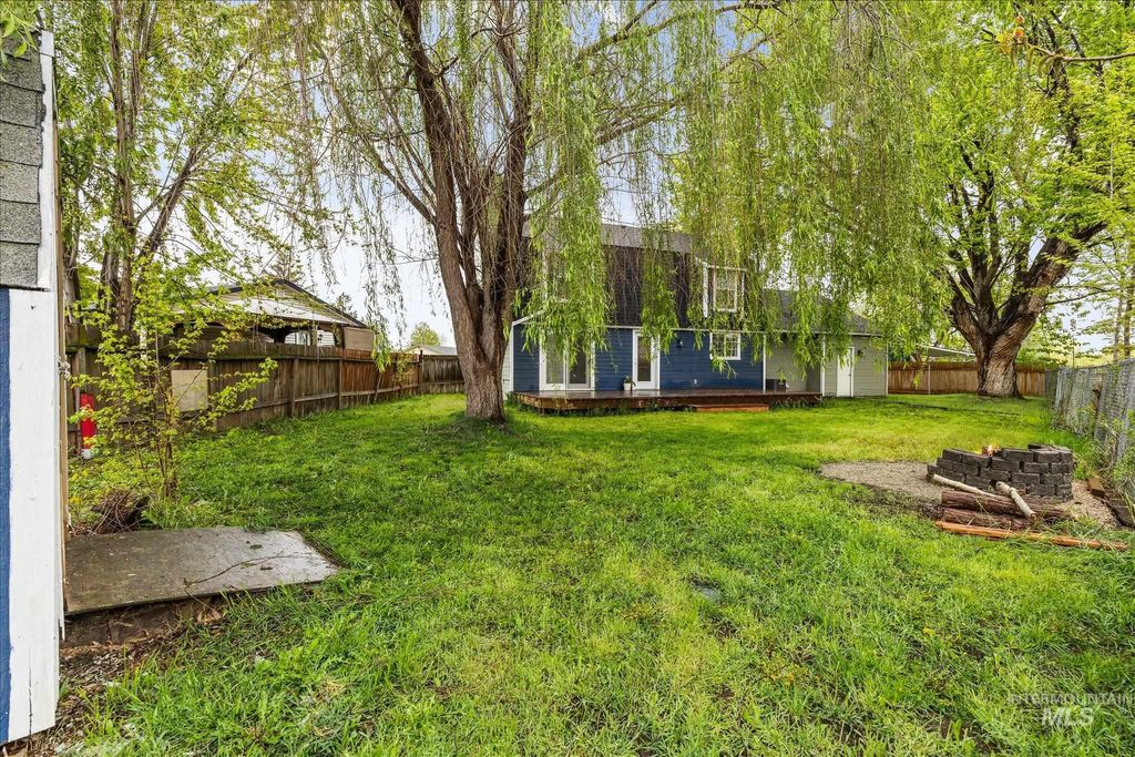 Photo of 2852 NW 14th St, Meridian, ID 83646 (MLS # 98982529)