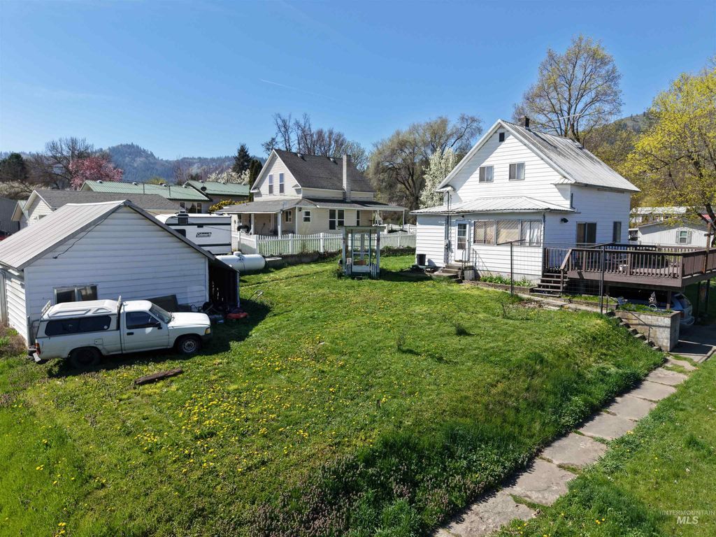 Photo of 503 Maple St, Kamiah, ID 83536 (MLS # 98981797)