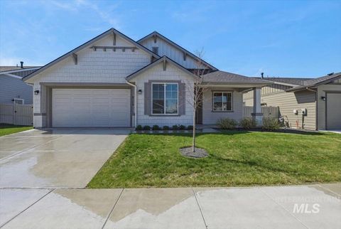 Photo of 2109 N Gelding Ct, Middleton, ID 83644 (MLS # 98982330)