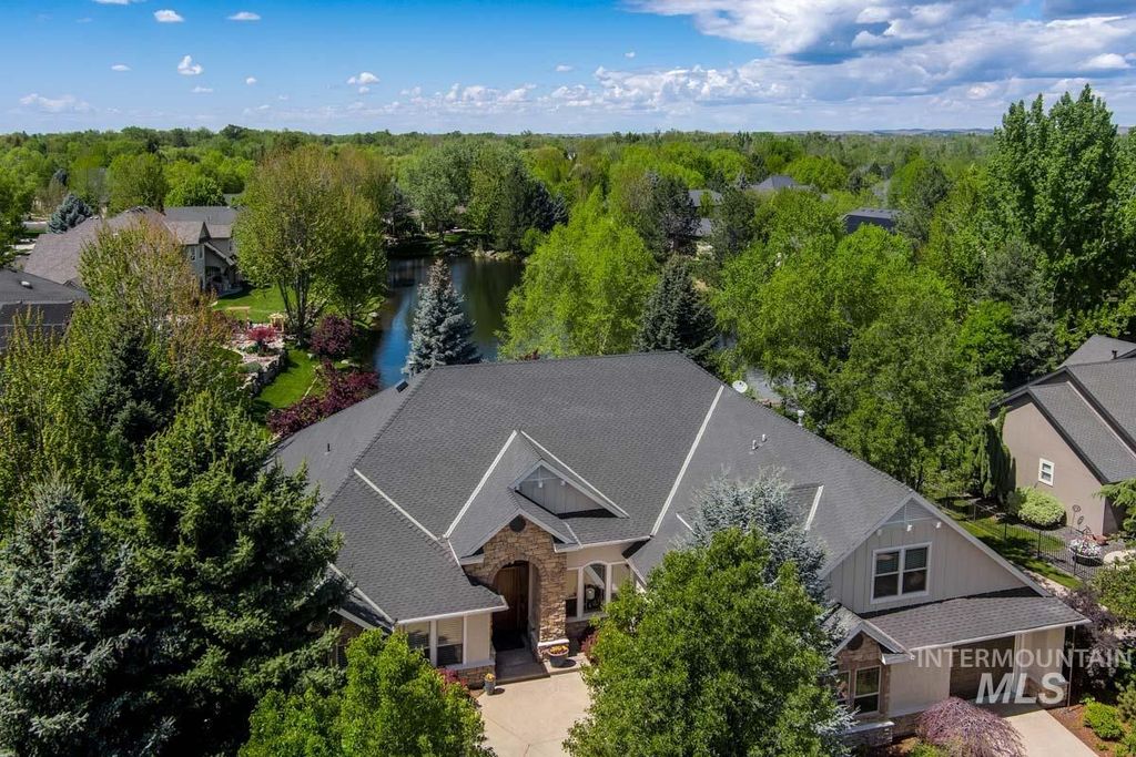 Photo of 1647 S Aspen River Way, Eagle, ID 83616 (MLS # 98984311)