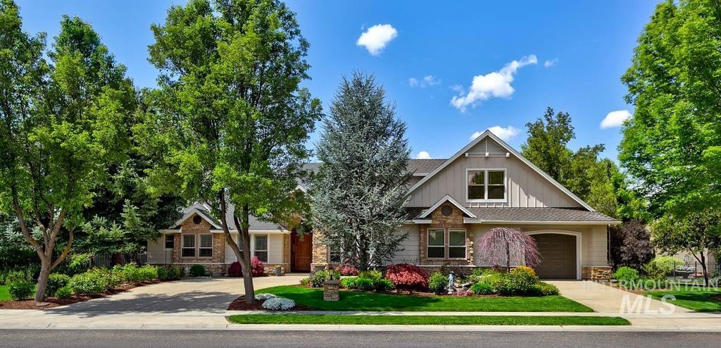 Photo of 1647 S Aspen River Way, Eagle, ID 83616 (MLS # 98984311)