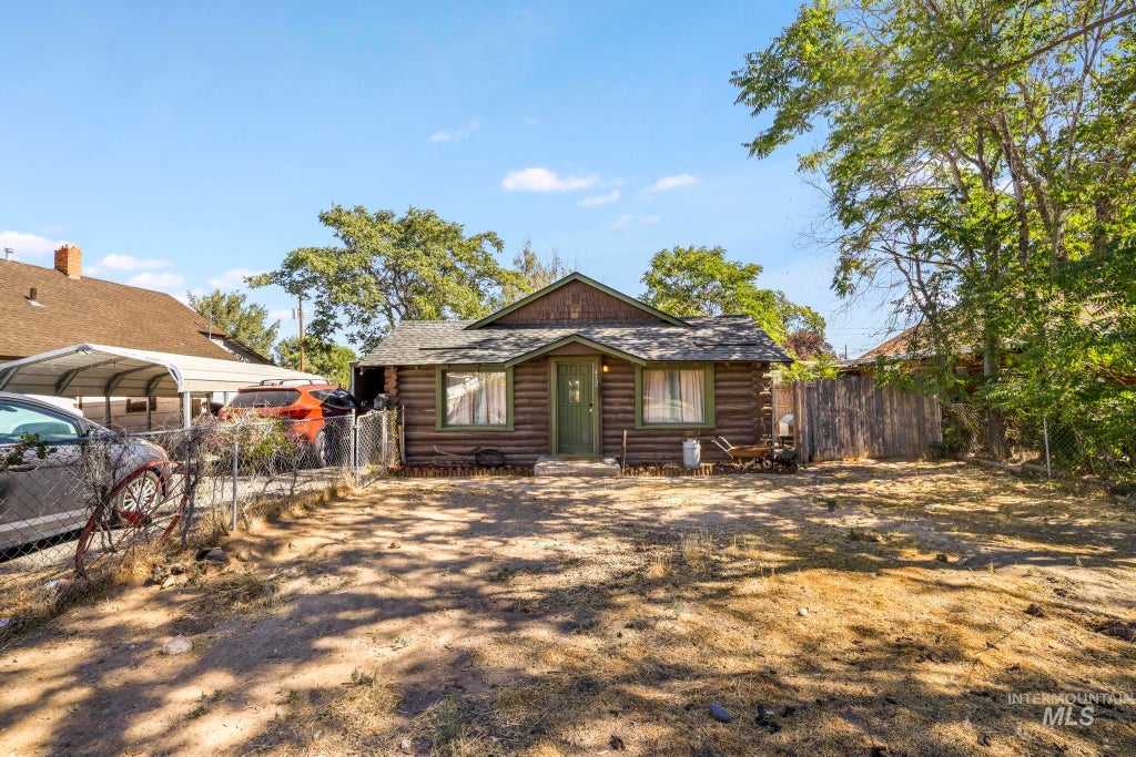 Photo of 412 7th Ave N, Buhl, ID 83316 (MLS # 99000104)
