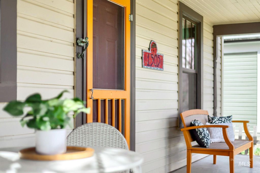 Photo of 1505 N 10th St, Boise, ID 83702 (MLS # 98978486)