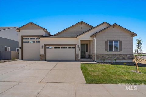857 N Falling Water Way Eagle ID 83616