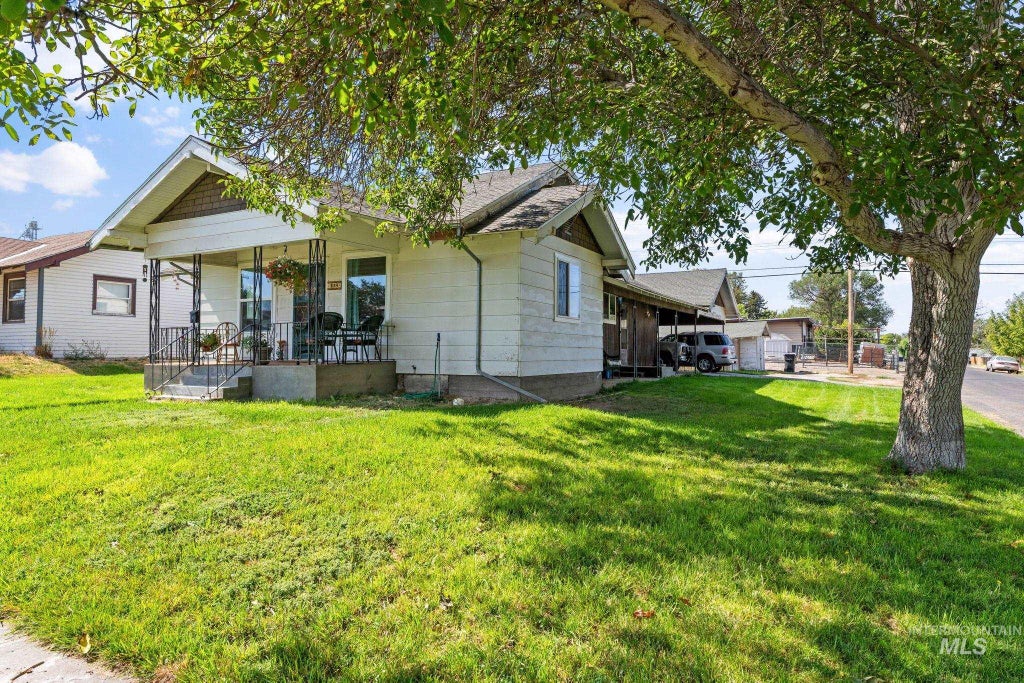 Photo of 129 12th Ave. N, Buhl, ID 83316 (MLS # 98998800)