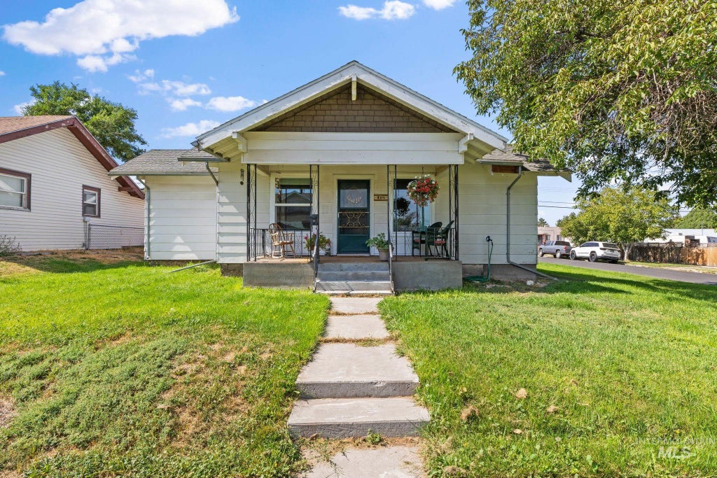 Photo of 129 12th Ave. N, Buhl, ID 83316 (MLS # 98998800)
