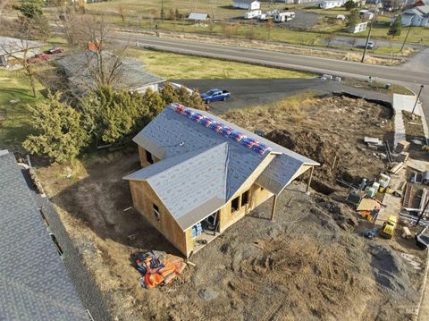 Photo of 1512 Roxbury Drive, Moscow, ID 83843 (MLS # 98977150)