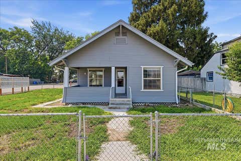 Photo of 103 N Dewey Ave, Middleton, ID 83644 (MLS # 98998270)