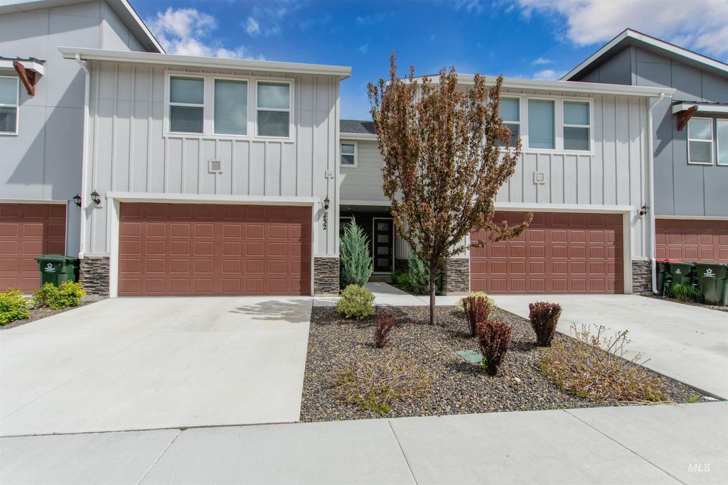 Photo of 432 N Tessa Lane, Meridian, ID 83642 (MLS # 98983993)