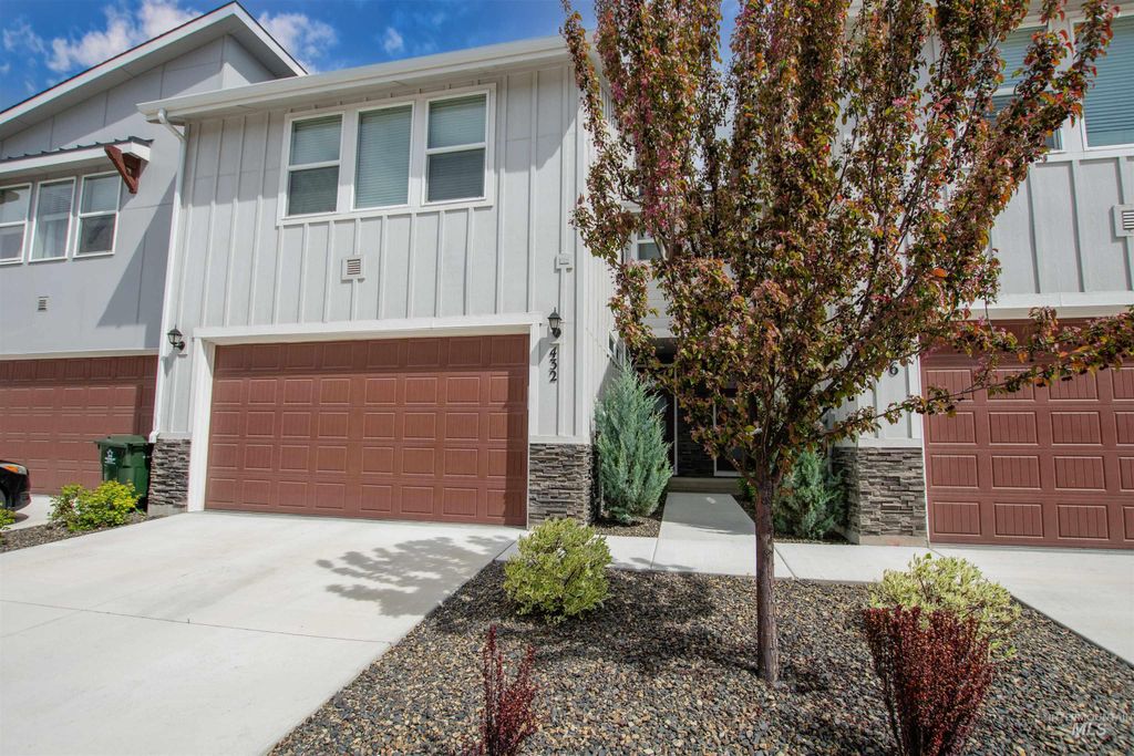 Photo of 432 N Tessa Lane, Meridian, ID 83642 (MLS # 98983993)