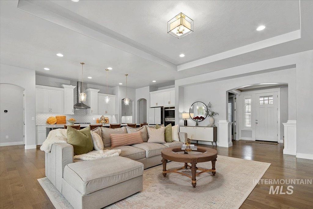 Photo of 5288 W Maggio Dr, Meridian, ID 83646 (MLS # 98975999)