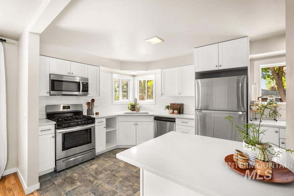 Photo of 7308 W Maxwell Dr, Boise, ID 83704 (MLS # 98991185)