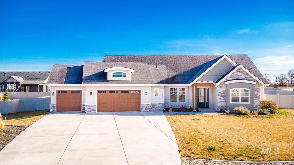 Photo of 24806 Thunder Cloud St, Middleton, ID 83644 (MLS # 98970590)