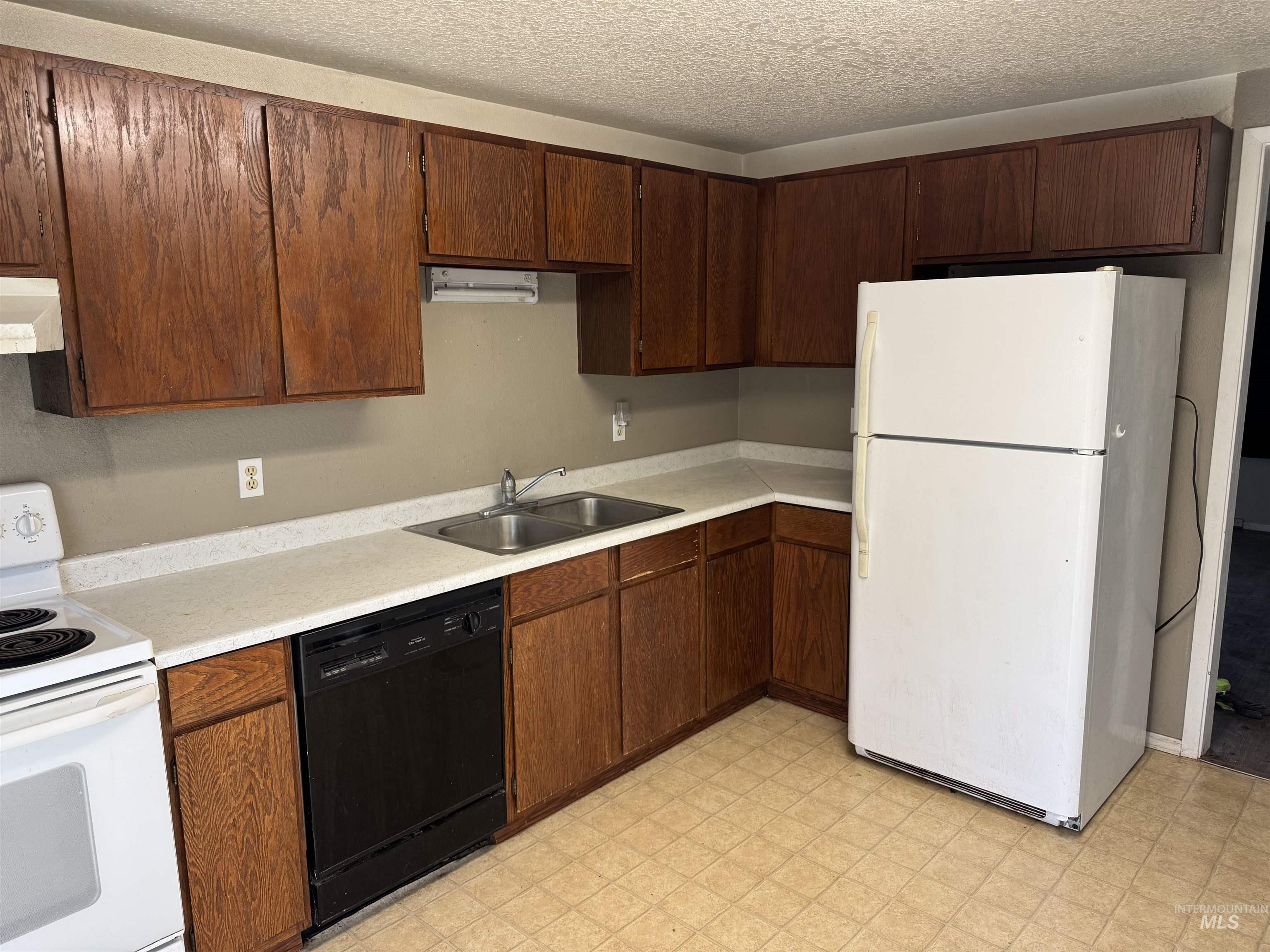 929 & 931 Craven Avenue