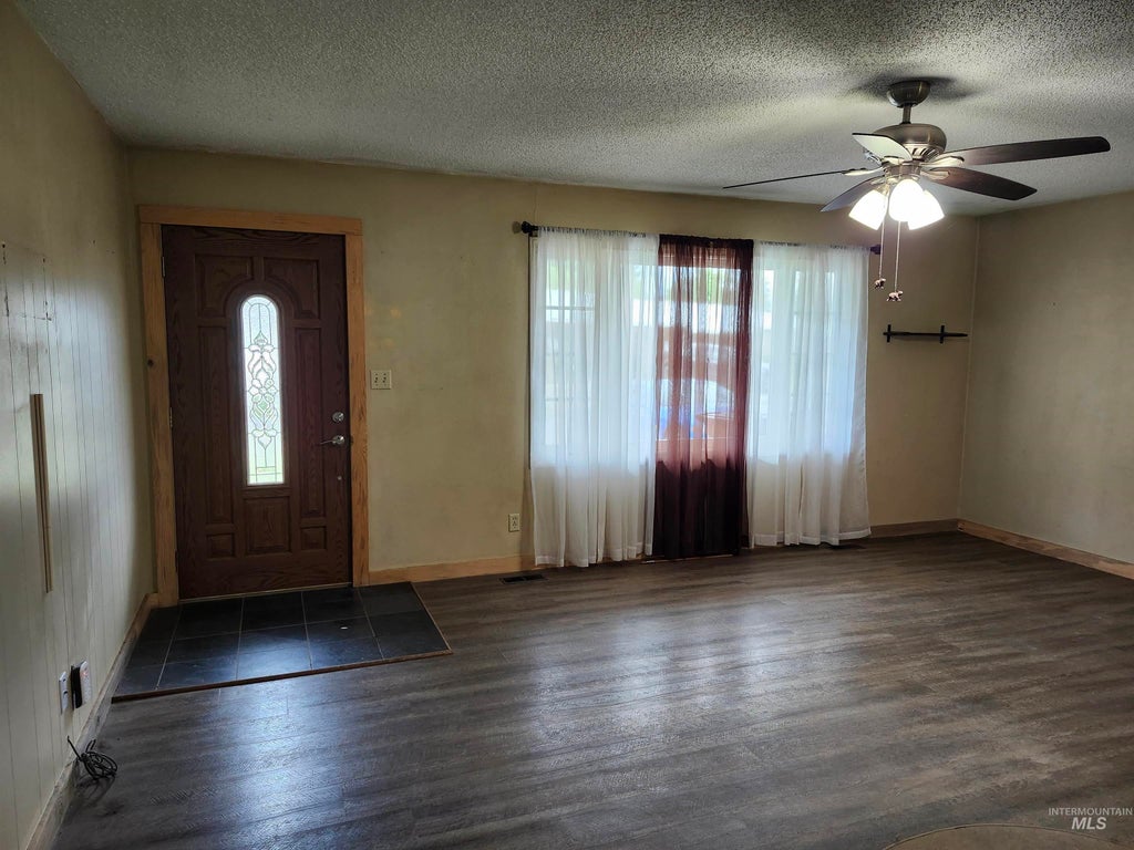 Photo of 425 Cedar Dr, Pierce, ID 83546 (MLS # 98992973)