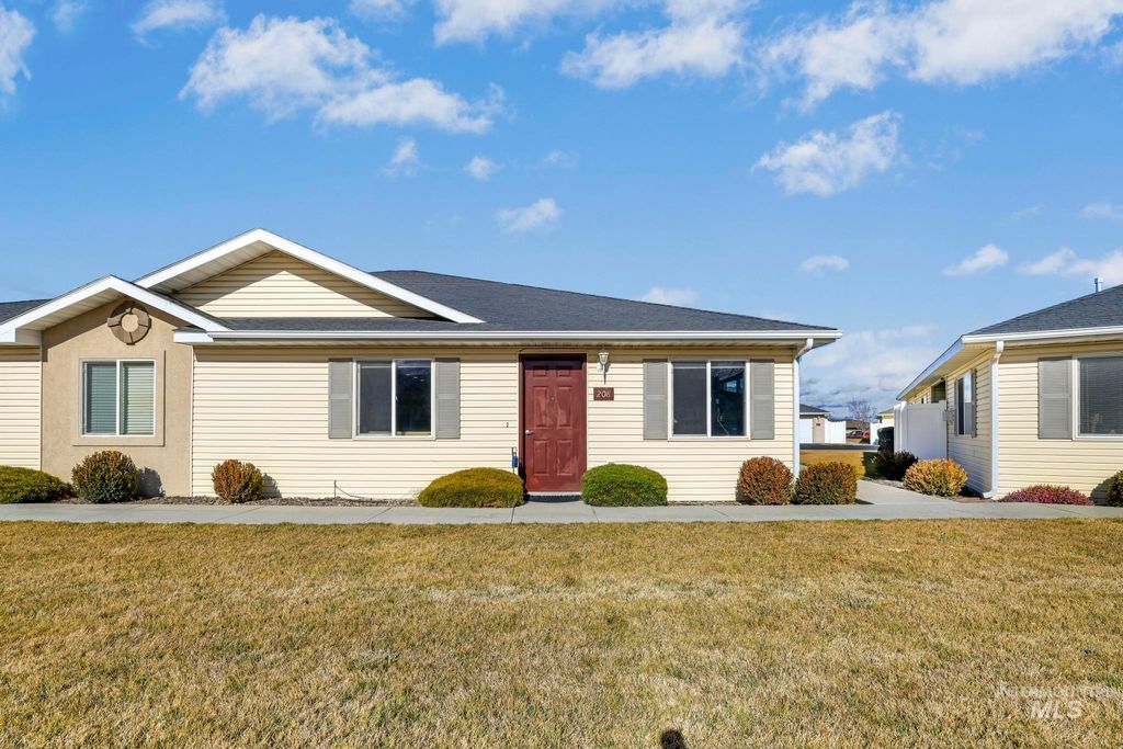 Photo of 208 Long Island, Twin Falls, ID 83301 (MLS # 98974336)