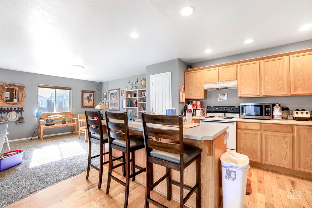 Photo of 208 Long Island, Twin Falls, ID 83301 (MLS # 98974336)