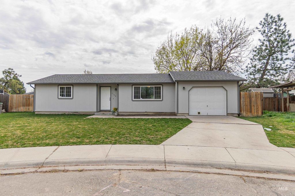 Photo of 7159 W Bluebird Dr, Boise, ID 83703 (MLS # 98980042)
