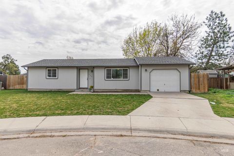 Photo of 7159 W Bluebird Dr, Boise, ID 83703 (MLS # 98980042)
